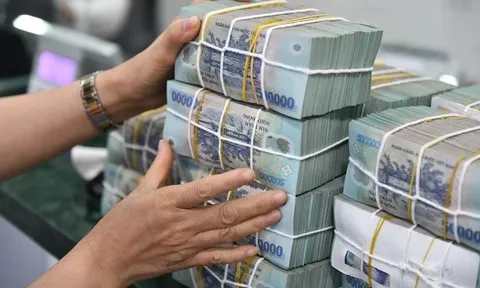 Thu ngân sách Nhà nước gần 2,4 triệu tỷ đồng trong 11 tháng