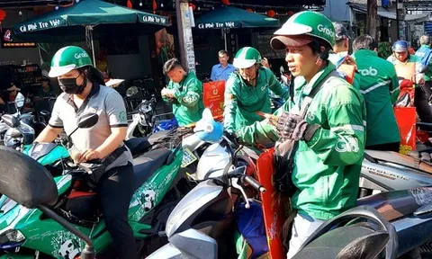 Kiến nghị đóng BHXH bắt buộc đối với tài xế xe ôm công nghệ, người làm việc trực tuyến