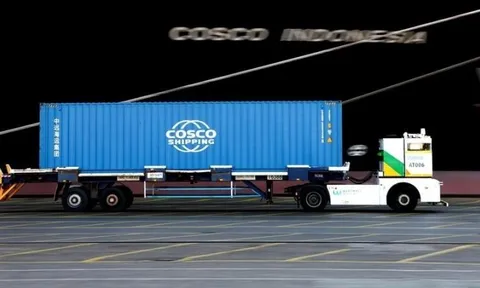 Phát hiện đoàn xe tải không người lái Trung Quốc chạy lặng lẽ ở khu cảng đông đúc bậc nhất thế giới - chuyên gia châu Âu thừa nhận: 'đừng bao giờ nghi ngờ khả năng của họ nữa'