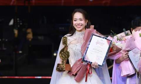 Điều ít biết về nữ sinh Học viện Âm nhạc vừa giành Quán quân Tiếng hát Hà Nội