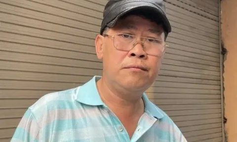 Phước Sang giữa vòng tay yêu thương của đồng nghiệp, ấm áp tình nghệ sĩ