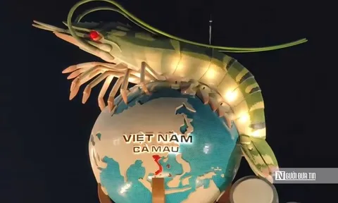 Chiêm ngưỡng "con tôm" hơn 20 tỷ đồng nổi bật giữa trung tâm đô thị Cà Mau