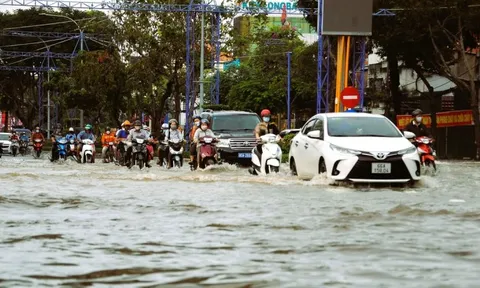 Lo ngại Cần Thơ rơi vào 'trung tâm trên danh nghĩa'