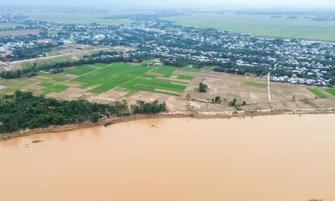 Đà Nẵng: Sạt lở bủa vây, hàng trăm hộ dân sống trong nỗi lo mất đất, mất đường