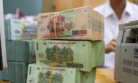 8 ngân hàng vừa tăng lãi suất tiết kiệm