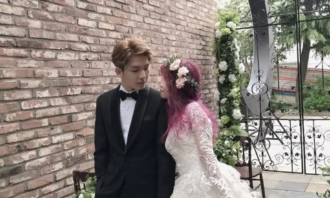 Nữ ca sĩ cưới chồng kém 4 tuổi, 8 năm không con cái vẫn hạnh phúc, U40 trẻ đẹp như 20