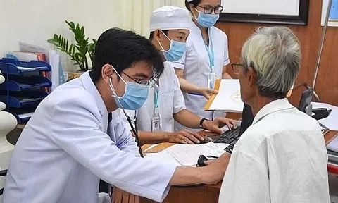 Người cao tuổi đón tin vui về Bảo hiểm y tế