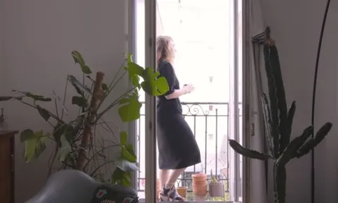 Cô gái tiết kiệm 10 năm mới mua được nhà: Căn hộ "nhỏ như mắt muỗi" mà siêu chữa lành