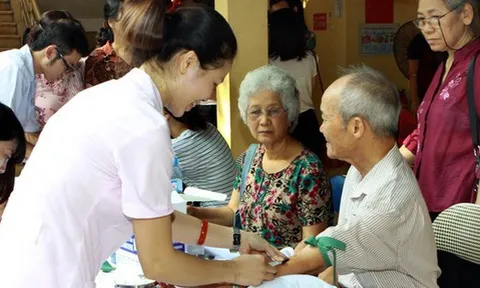 Kiến nghị trợ cấp hưu trí từ 60 tuổi, Bộ trưởng Y tế nói gì?