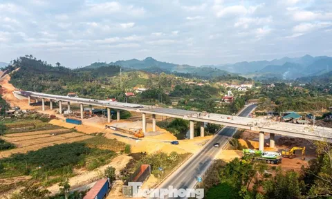 Điều chỉnh thiết kế cao tốc Hữu Nghị - Chi Lăng, tăng vốn lên gần 12.000 tỷ