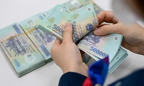 Đi làm dịp Tết Dương lịch được hưởng lương thưởng ra sao?