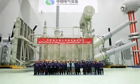 Phát minh máy biến áp "sét đánh không hỏng" mạnh nhất hành tinh đang rung chuyển ngành điện sạch toàn cầu