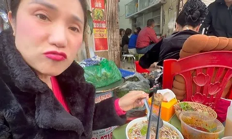 Nữ NSƯT miền Nam lần đầu làm một việc tại Hà Nội sau 30 năm