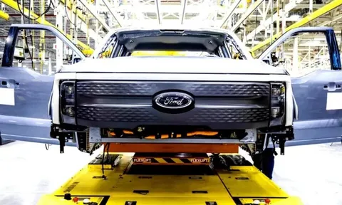 Sốc: Hãng xe lớn nhất nước Mỹ thừa nhận đi sau Trung Quốc 10 năm, buộc phải hợp tác nếu không muốn khoảng cách ngày càng lớn