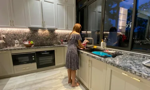 Nữ nghệ sĩ tái hôn với đại gia, được "chiều như trứng mỏng", sống sang chảnh trong biệt thự 200m²