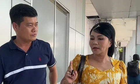 Nữ NSƯT từ Mỹ về bị ông trùm Điền Quân Khương Dừa bắt nộp phạt 5 triệu đồng