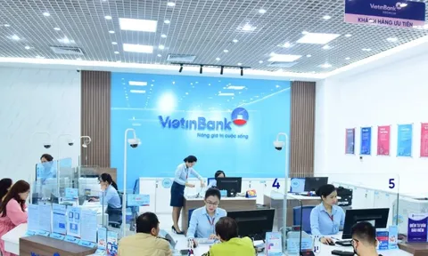 Ngân hàng 'hút' tiền gửi kỷ lục