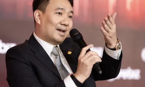 Tổng Giám đốc PNJ Lê Trí Thông cảnh báo: AI sẽ lấy đi nhiều "job", nhưng 20-30 năm tới vẫn là cuộc chơi của trí tuệ con người