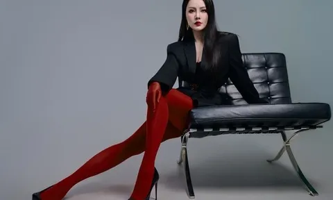 Á hậu Thụy Vân gây chú ý với hình ảnh khác lạ sau sinh lần 2