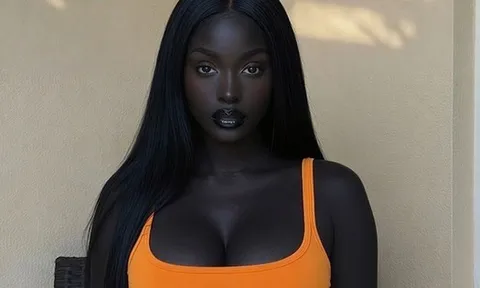 Sự thật sốc đến không muốn tin về "cô gái xinh đẹp nhất thế giới" trên TikTok