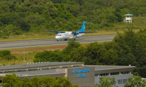 Đường bay hiểm trở bậc nhất Việt Nam khiến phi công phải "căng não", vé bán ra đắt hơn vàng