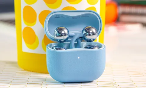 Mẫu tai nghe thiết kế lạ mắt, giá 5 triệu đồng