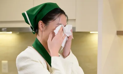 Lương Thùy Linh bật khóc