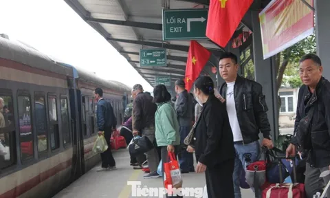 Hàng không, đường sắt tăng chuyến Tết, giá vé có giảm không?