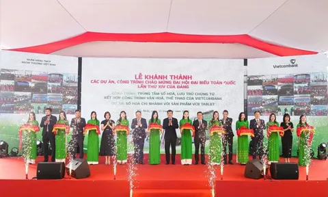 Vietcombank khánh thành 2 công trình chào mừng Đại hội XIV của Đảng