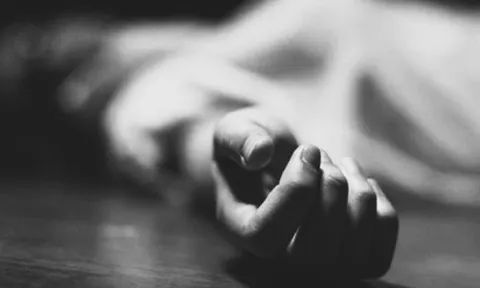 Người phụ nữ 50 tuổi đang khỏe mạnh bỗng tử vong vì thói quen tắm theo cách "vạn người mê"