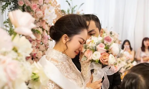 Phan Hiển: "Tôi và Khánh Thi nhiều lần chia tay. Đôi khi có người vợ quá giỏi cũng mệt"