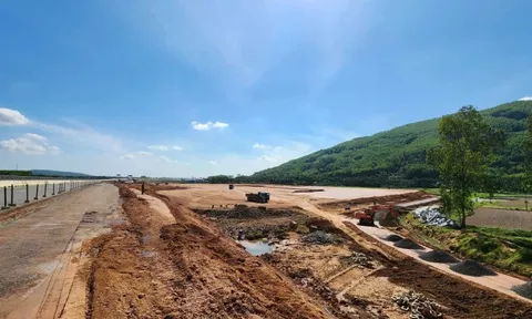 Cận cảnh thi công trạm dừng nghỉ trên cao tốc Quảng Ngãi – Hoài Nhơn