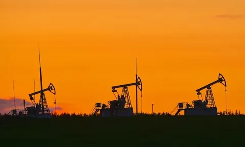 Nga đón cú sốc nặng: Một khách ruột chuẩn bị quay lưng với Moscow, nhập khẩu dầu từ Venezuela