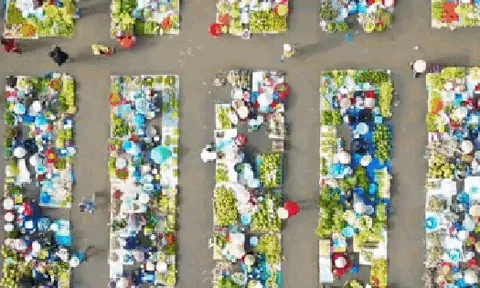 Camera ghi lại cảnh khu chợ độc nhất miền Tây, cả nước thích thú