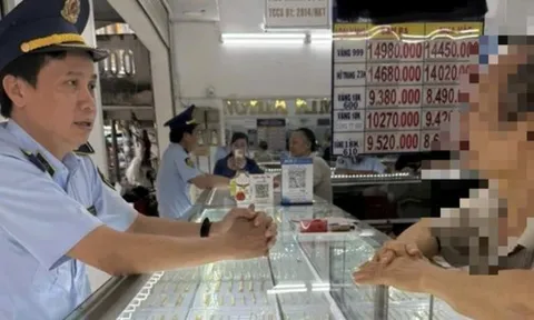 Vĩnh Long: 2 doanh nghiệp bị phạt nặng vì bán vàng trang sức giả mạo