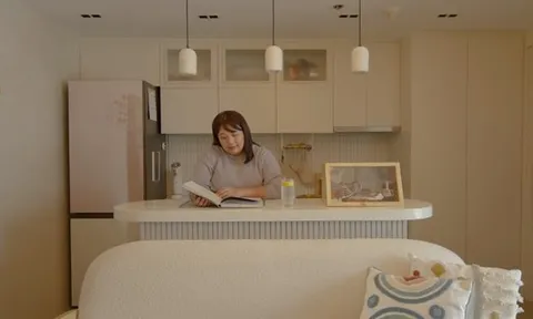 34 tuổi mua căn hộ 38m², bỏ toàn bộ vách ngăn: Sống một mình hóa ra thoải mái hơn tôi tưởng rất nhiều