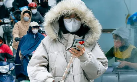 Ảnh, clip: Hà Nội chìm trong những ngày lạnh nhất từ đầu Đông