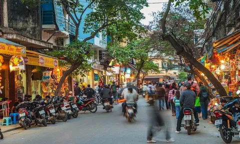 Vượt thách thức đến từ 2 cường quốc, Việt Nam ghi dấu 2025 bùng nổ xuất khẩu