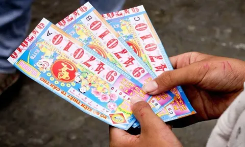 Cú sốc đổi đời của anh xe ôm trúng độc đắc 7 tỷ đồng: Tiền bay sạch, phải điều trị tâm lý