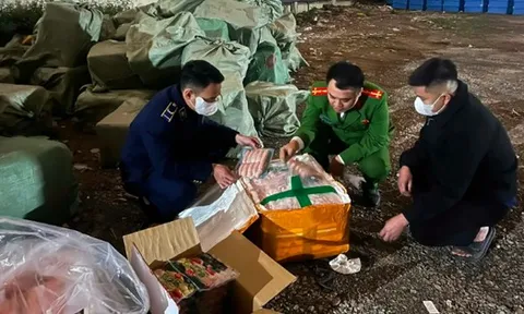 Phát hiện hơn 10 tấn thực phẩm nhập khẩu trôi nổi đang trên đường tiêu thụ