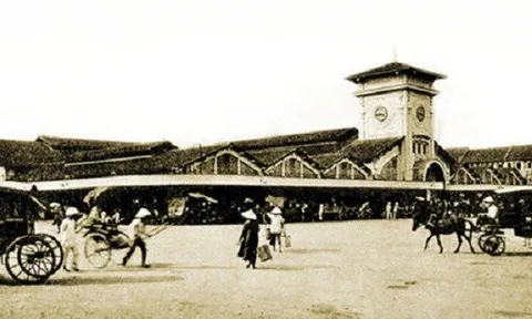 Cảnh tượng ngay lúc này tại khu chợ hơn 100 tuổi giữa TP.HCM: Nhiều người không tin vào mắt mình