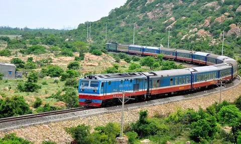 Chuyến tàu mới nhất của đường sắt Việt Nam: Mới chạy được 1 ngày, không gian trên tàu gây chú ý