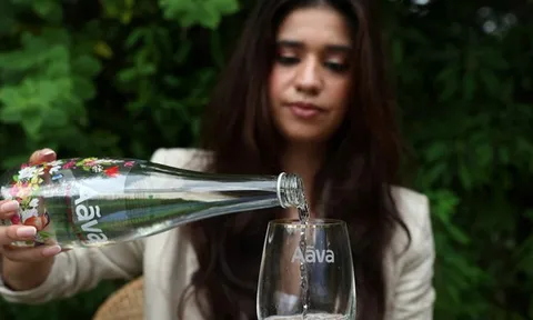 Nước khoáng vừa trở thành biểu tượng xa xỉ mới tại một quốc gia: Người thượng lưu là phải nếm được nước đến từ đâu trên thế giới