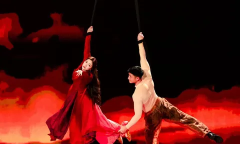 Người đàn ông được tìm kiếm nhiều nhất trong fan concert Hòa Minzy