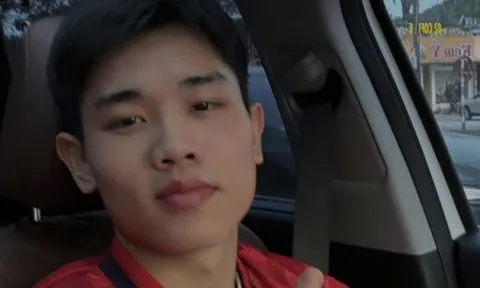 Đình Bắc phải cải trang, lên ô tô riêng, lặng lẽ ra về bằng cửa phụ khi được hàng ngàn fan săn đón