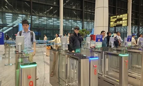 Đừng để trễ chuyến vì nhầm nhà ga Tân Sơn Nhất dịp Tết