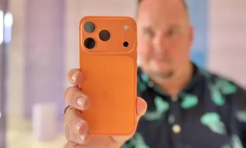 iPhone vượt 35 mẫu smartphone về thời lượng pin