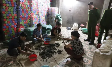 Rúng động Hà Tĩnh: Bóc gỡ đường dây sản xuất thuốc đông y tăng cân giả, thu giữ hơn 1 tấn viên hoàn