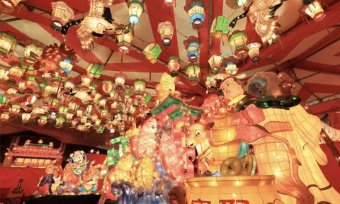 Không khí hân hoan những ngày cận Tết khắp châu Á