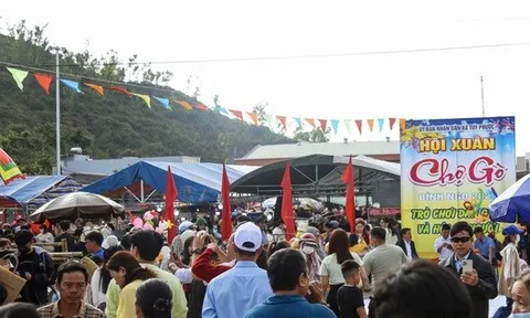 “Độc lạ” chợ Gò - mỗi năm chỉ họp lần duy nhất vào mùng 1 Tết